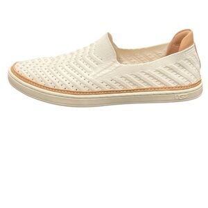 UGG Sammy Chevron Trainers White Tan Slip-On Sneakers Size 8.5
